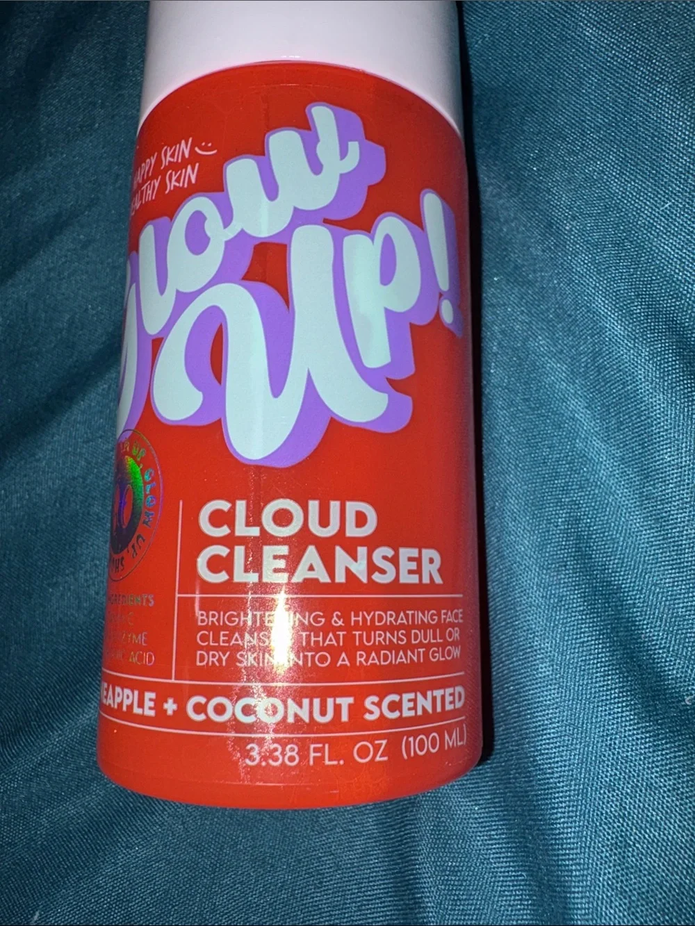 Glow Up - Cloud Cleanser-Pineapple Coconut Scent Vit C, Papaya, Hyaluronic Acid